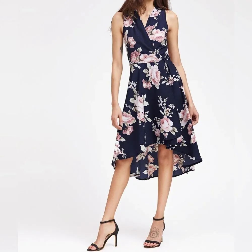 ✨HP✨V Neckline Floral Print Dip Hem Dress✨